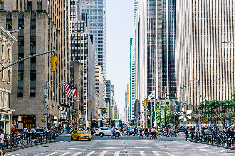美国纽约市第六大道的摩天大楼图片素材