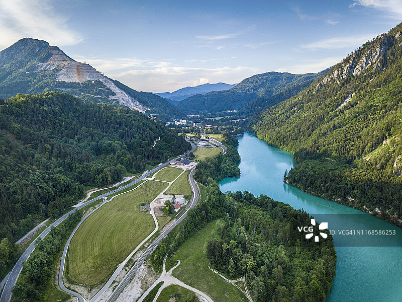 奥地利施泰尔河克劳斯村水库图片素材