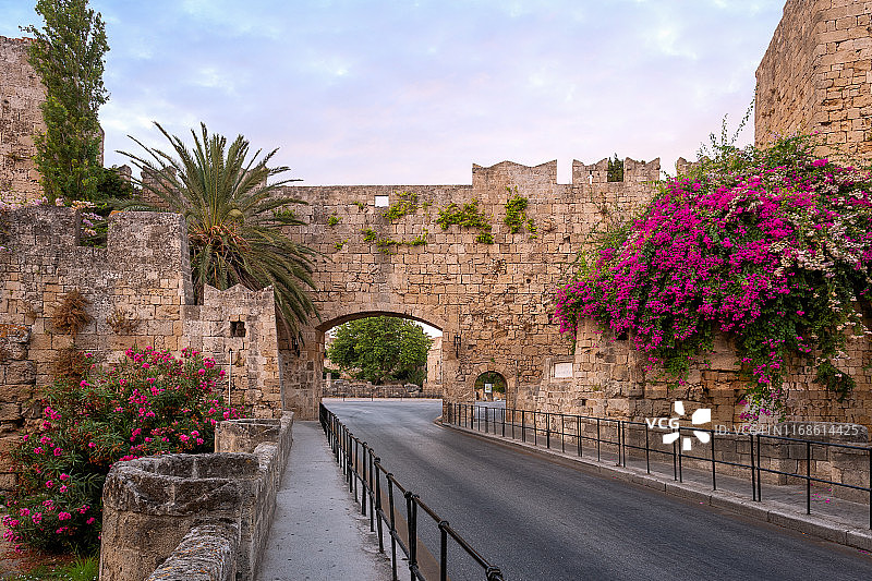 希腊罗德岛自由门图片素材