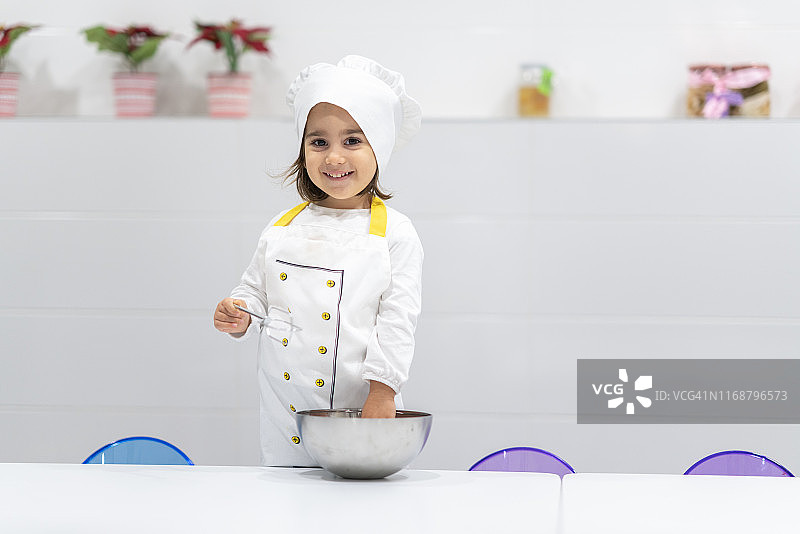 小女孩厨师图片素材