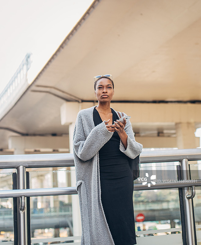 短发美女图片素材