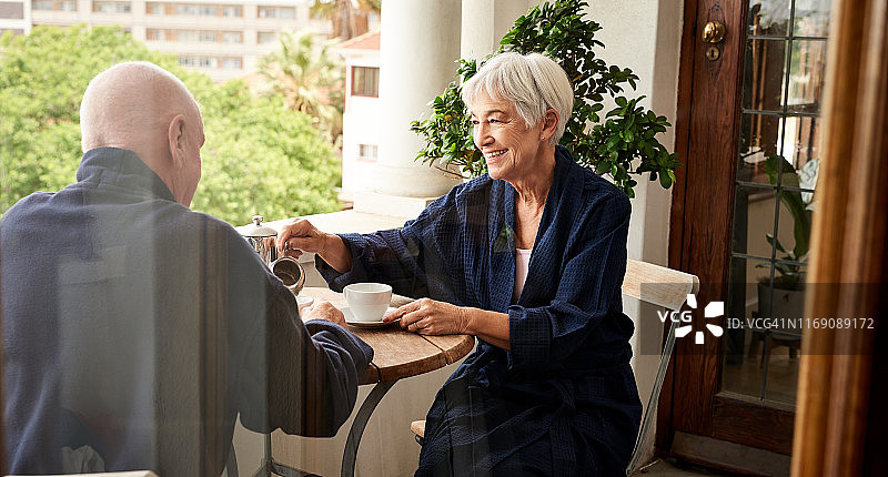 谁说退休生活很无聊？图片素材