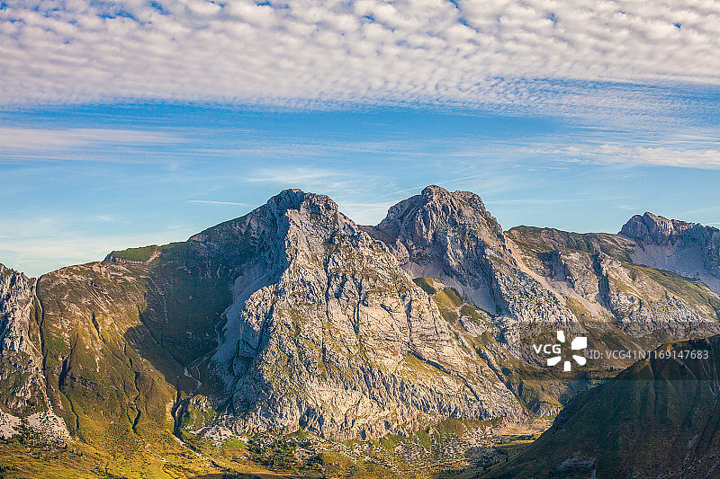 法国阿尔卑斯山脉阿拉维斯山图片素材