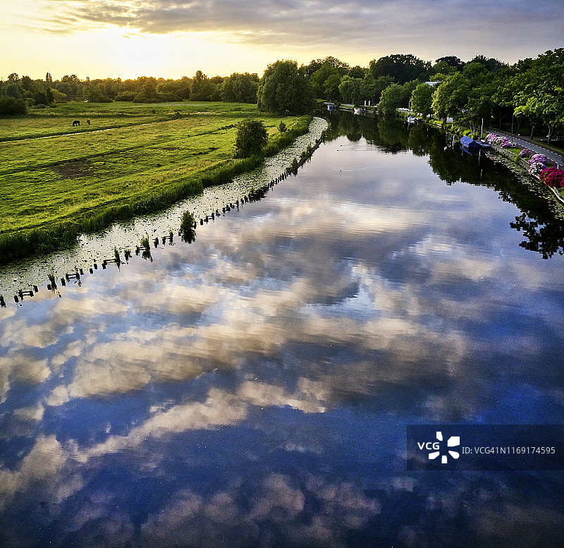 荷兰乌得勒支省的费赫特河图片素材