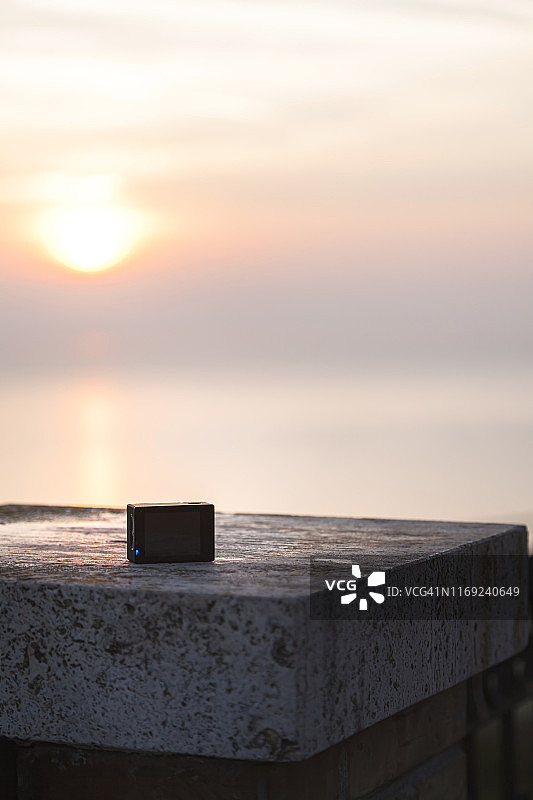 用运动相机记录日出图片素材