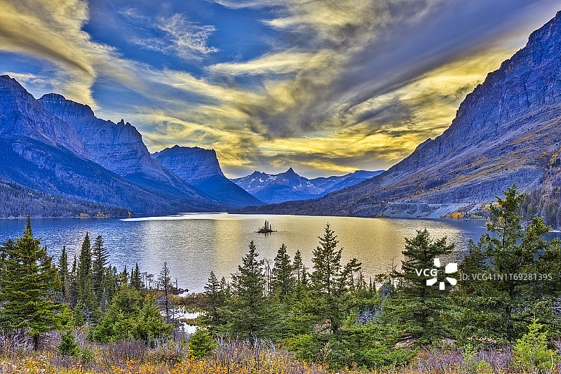 美国蒙大拿州冰川国家公园图片素材