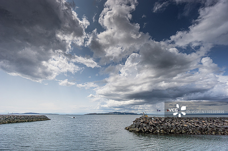 魁北克北岸马尼夸根地区七岛港口一角图片素材