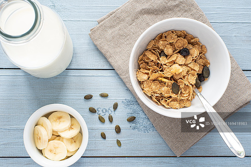 蓝莓香蕉麦片图片素材