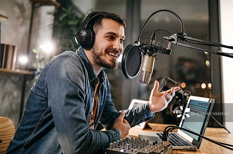 我现在要讲个笑话图片素材