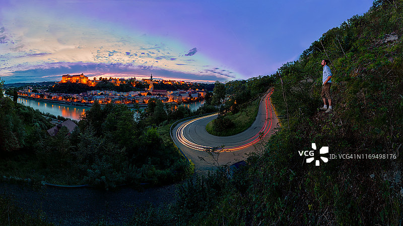 日出时分的博格豪森图片素材