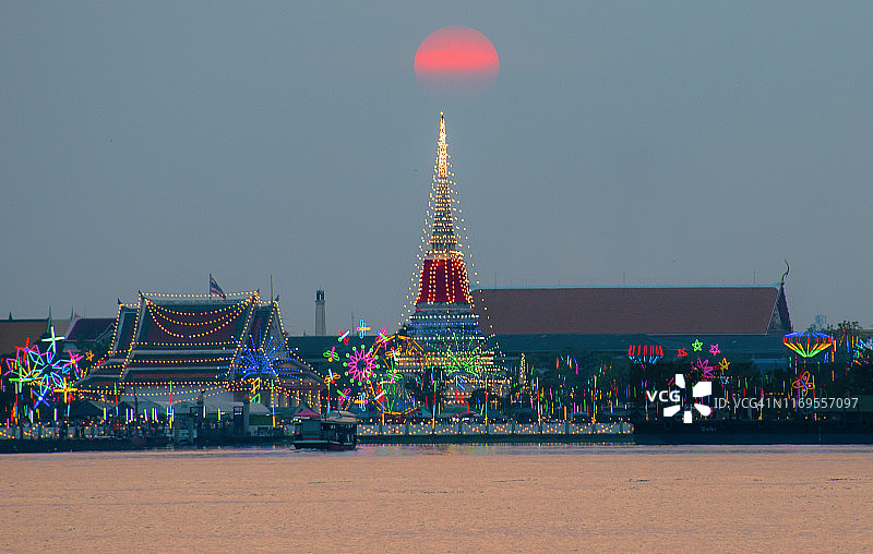 巴沙木切迪寺或帕切迪克朗南寺，北榄府的象征图片素材