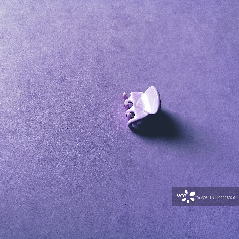 发饰：紫色背景图片素材