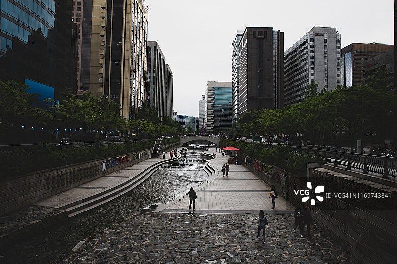 首尔市中心清溪川图片素材