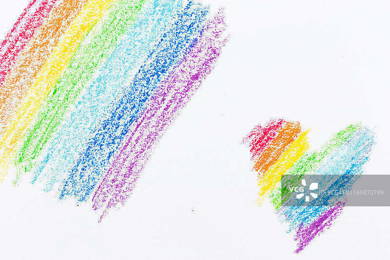 蜡笔手绘彩虹爱心背景图片素材