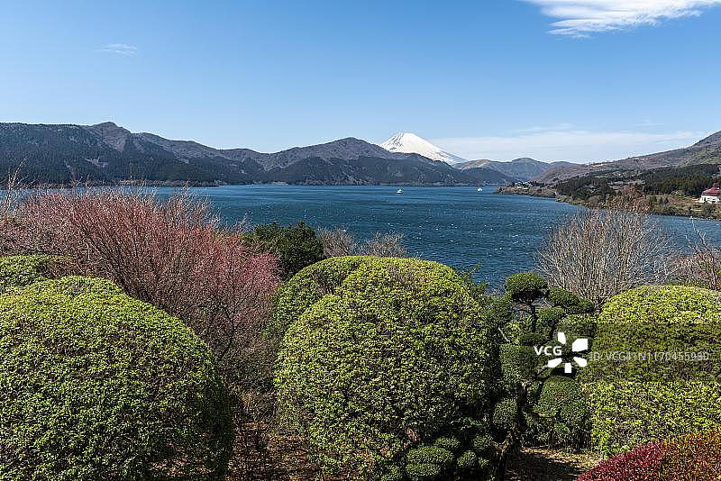 日本富士箱根伊豆国立公园芦之湖与富士山图片素材