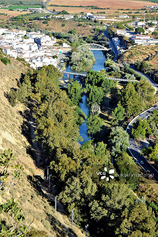 从阿尔科斯-德拉弗龙特拉看到的河流景色图片素材