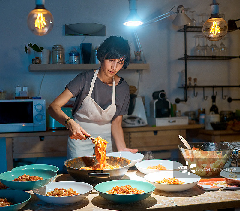 足够养活全家图片素材