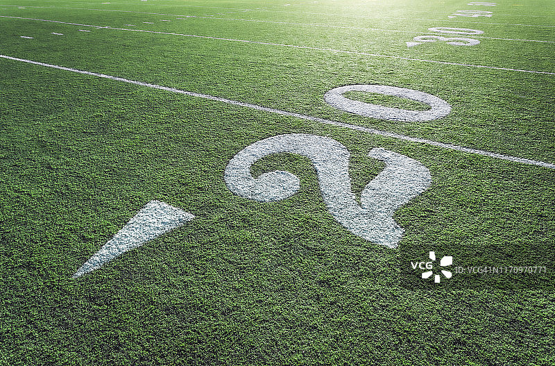 美式橄榄球场上的20码线标记图片素材