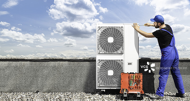 多联分体式空调系统安装图片素材