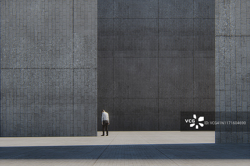 悲伤的商人离开城市图片素材