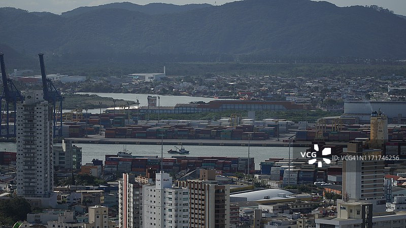 巴西圣卡塔琳娜州伊塔雅伊市城市景观图片素材