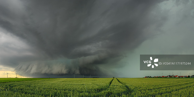 愤怒的邻居图片素材