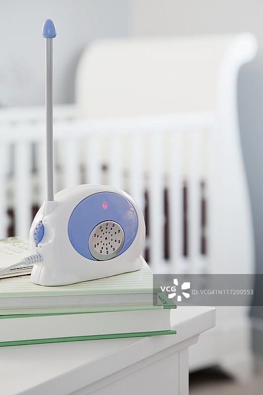 育婴室里的婴儿监视器图片素材