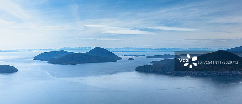 加拿大不列颠哥伦比亚省斯阔米什隧道崖眺望温哥华岛景色图片素材