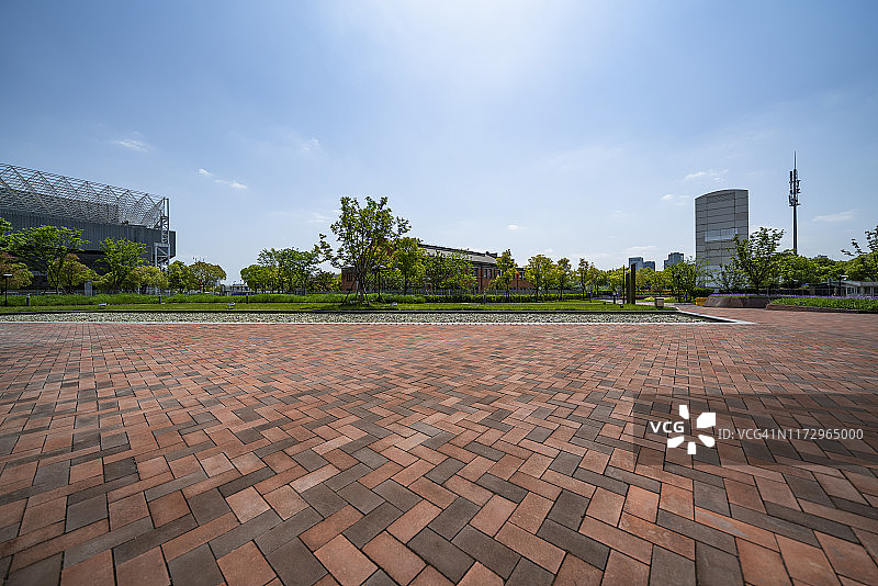 城市天际线，停车场图片素材