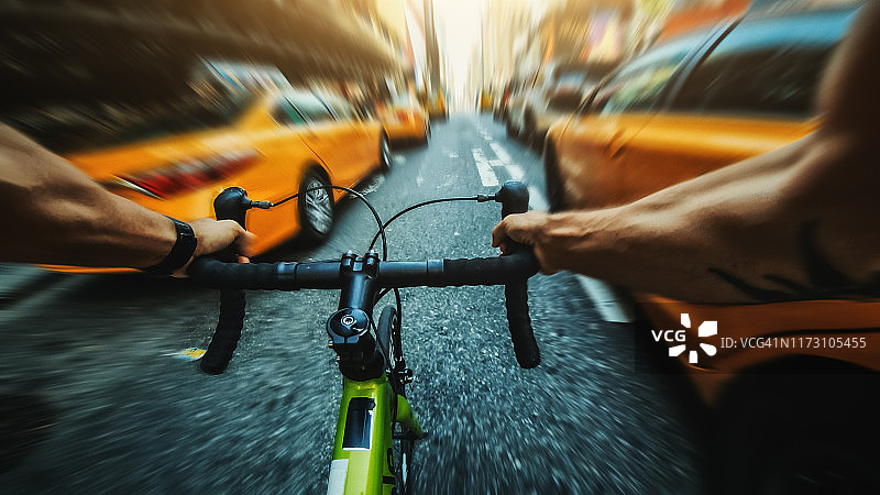 第一视角：纽约公路自行车赛图片素材