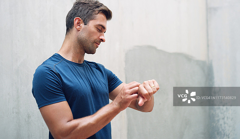 现在是开始的时刻图片素材