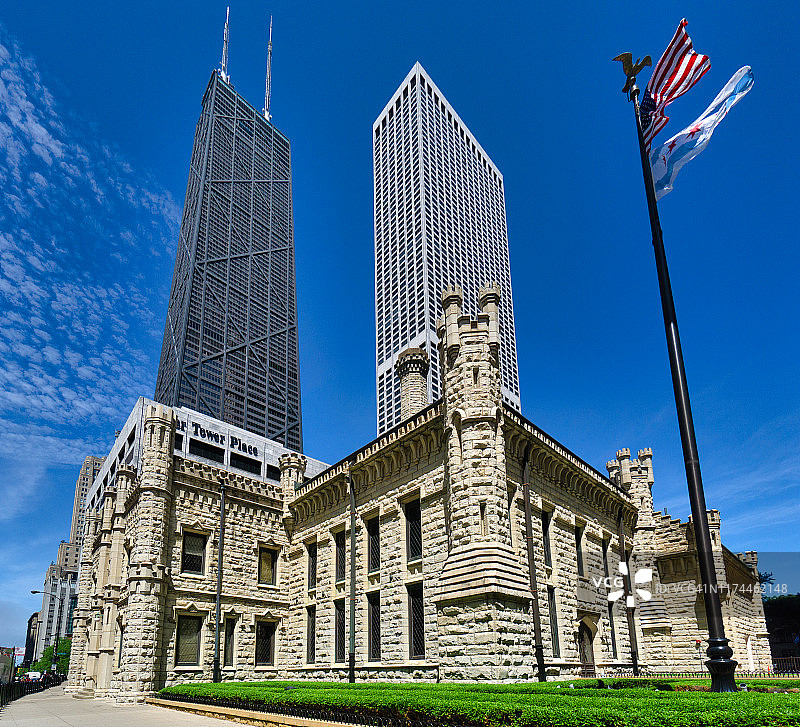 芝加哥壮丽大道上的水塔图片素材