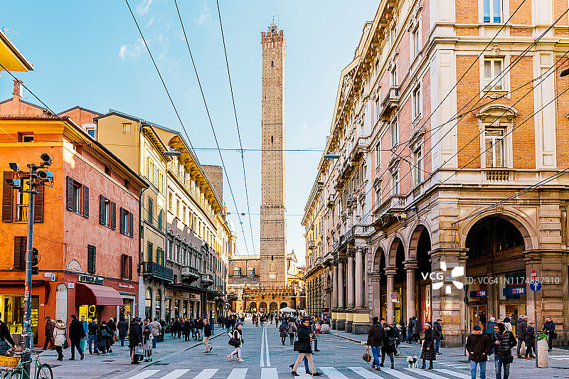 意大利博洛尼亚街道：阿西内利塔图片素材