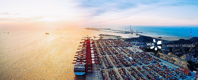 中国上海洋山港航拍图片素材