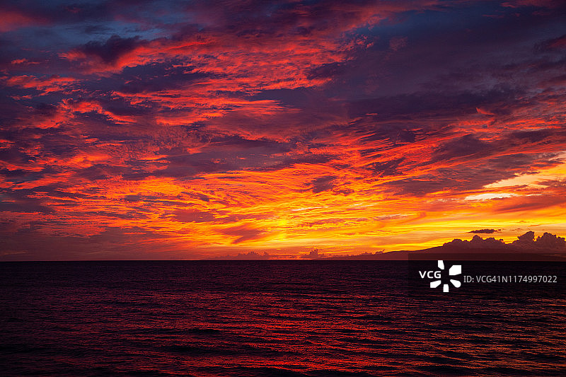 天空中的熔岩图片素材