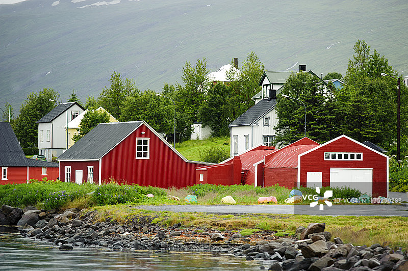 冰岛东部的小镇埃斯基峡湾图片素材