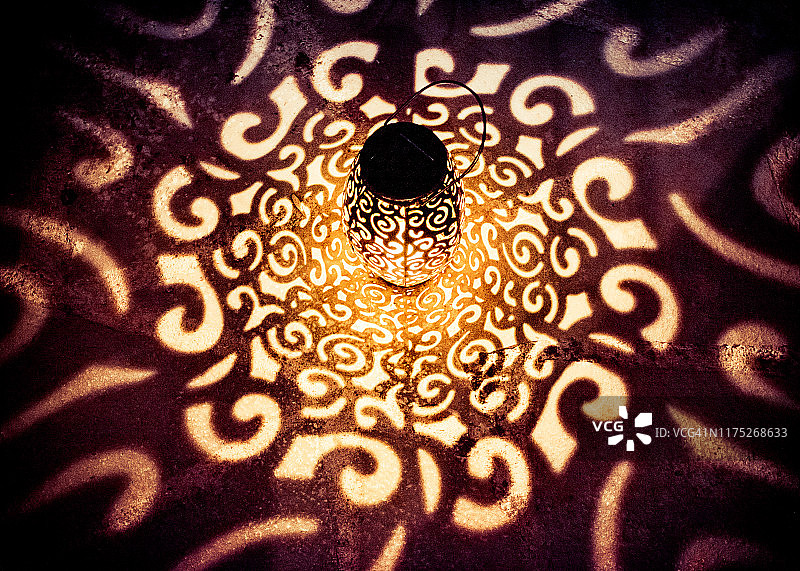 东方灯笼的阴影图片素材