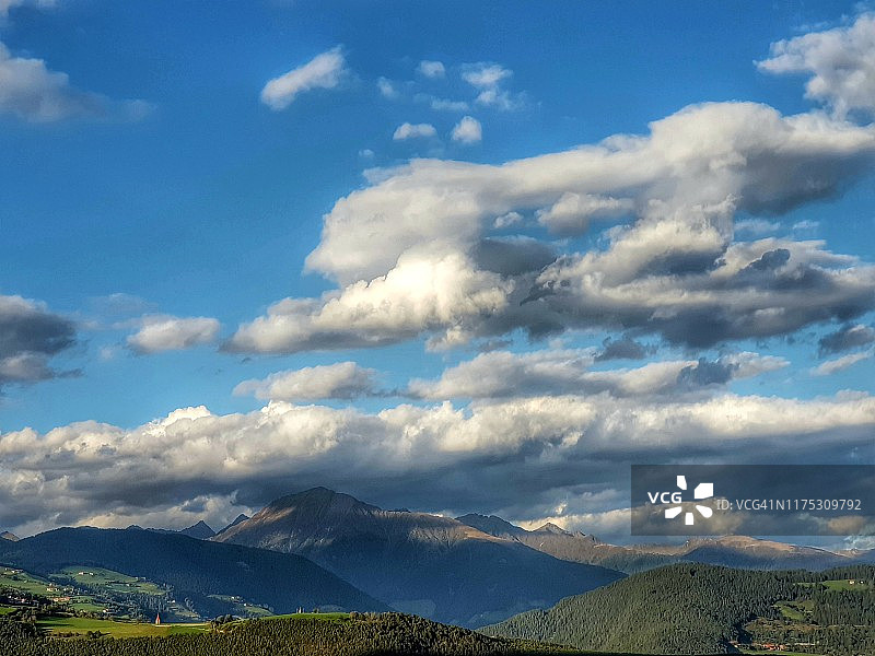 探索特伦蒂诺图片素材