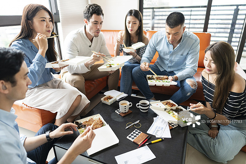 美食、好友、美好时光图片素材