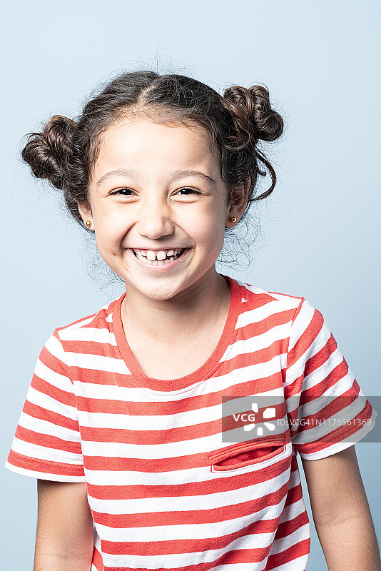 可爱女学生的坦诚照片图片素材