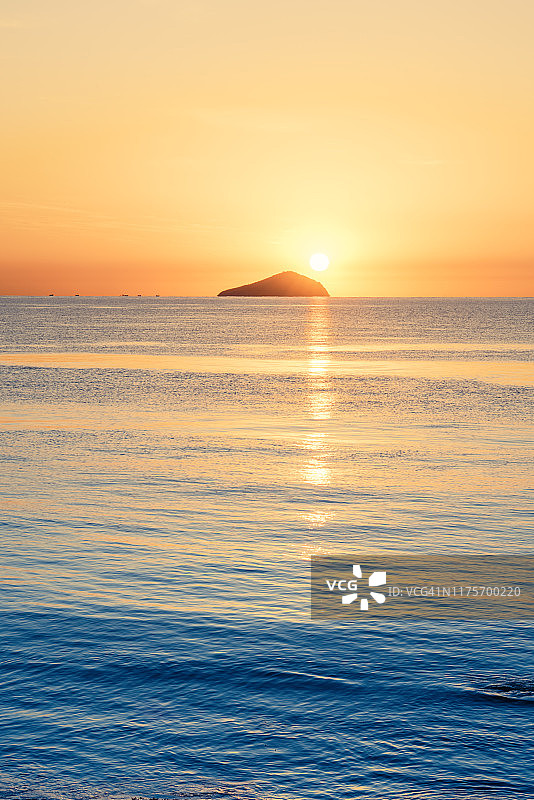 海上日出图片素材