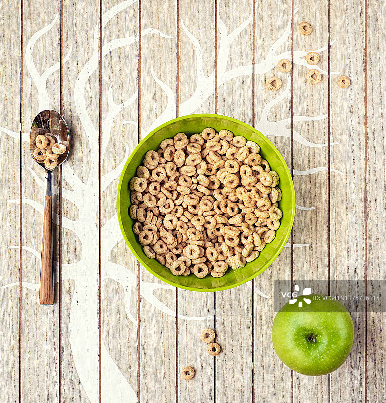 早餐谷物和苹果图片素材