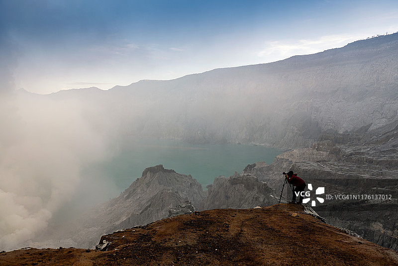 卡瓦伊真火山图片素材