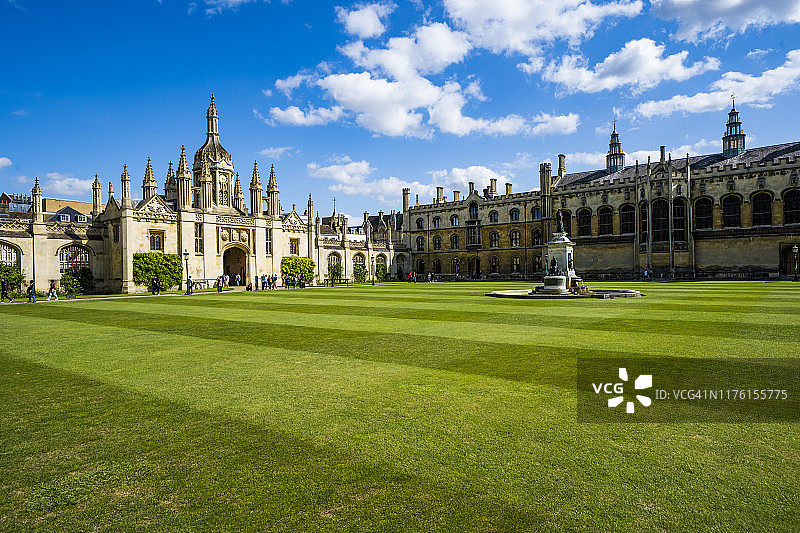 英国剑桥大学的古老建筑图片素材