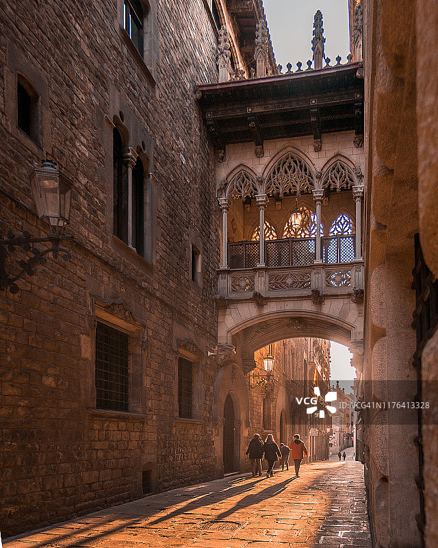 巴塞罗那哥特区主教街图片素材