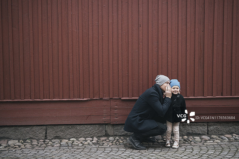 父亲和女儿图片素材