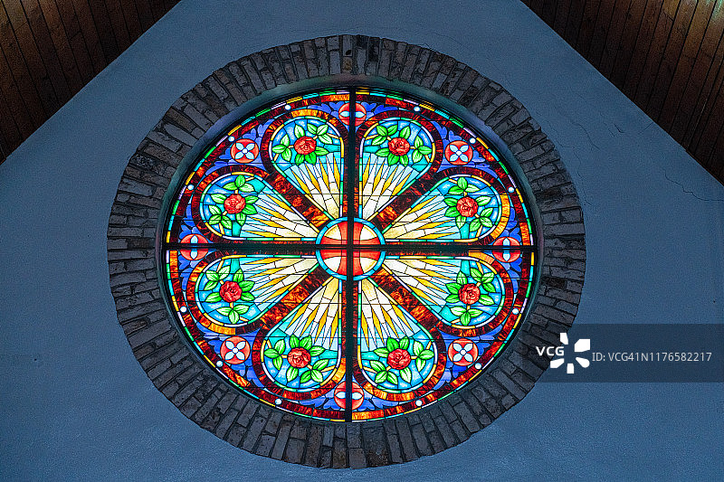 基督教教堂的彩色玻璃（位于巴哈马群岛自由港）图片素材