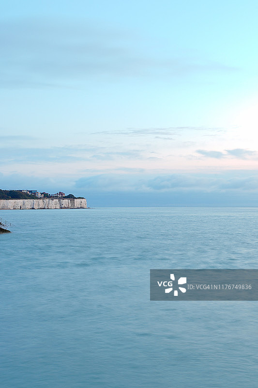 悬崖日出图片素材