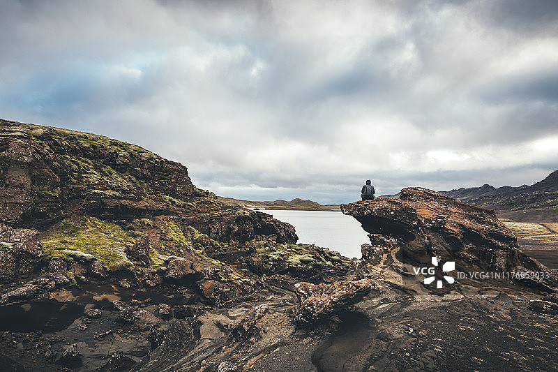 深入荒野图片素材