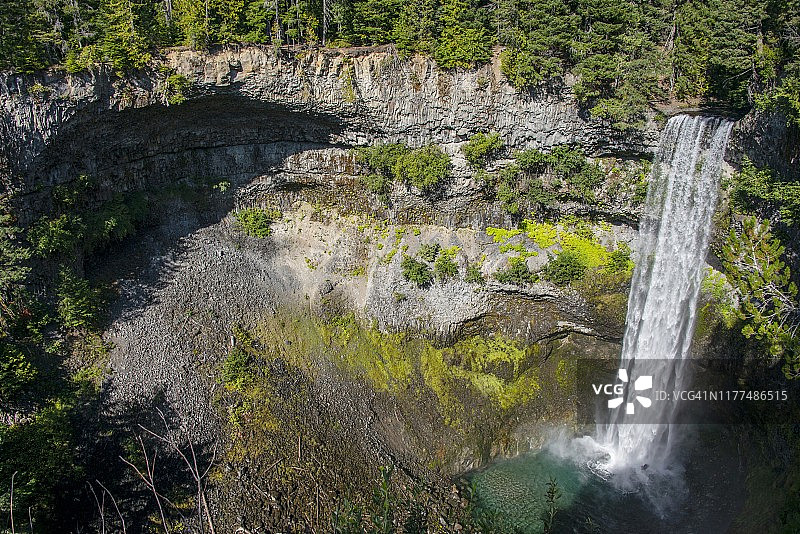 加拿大不列颠哥伦比亚省惠斯勒白兰地瀑布省立公园图片素材